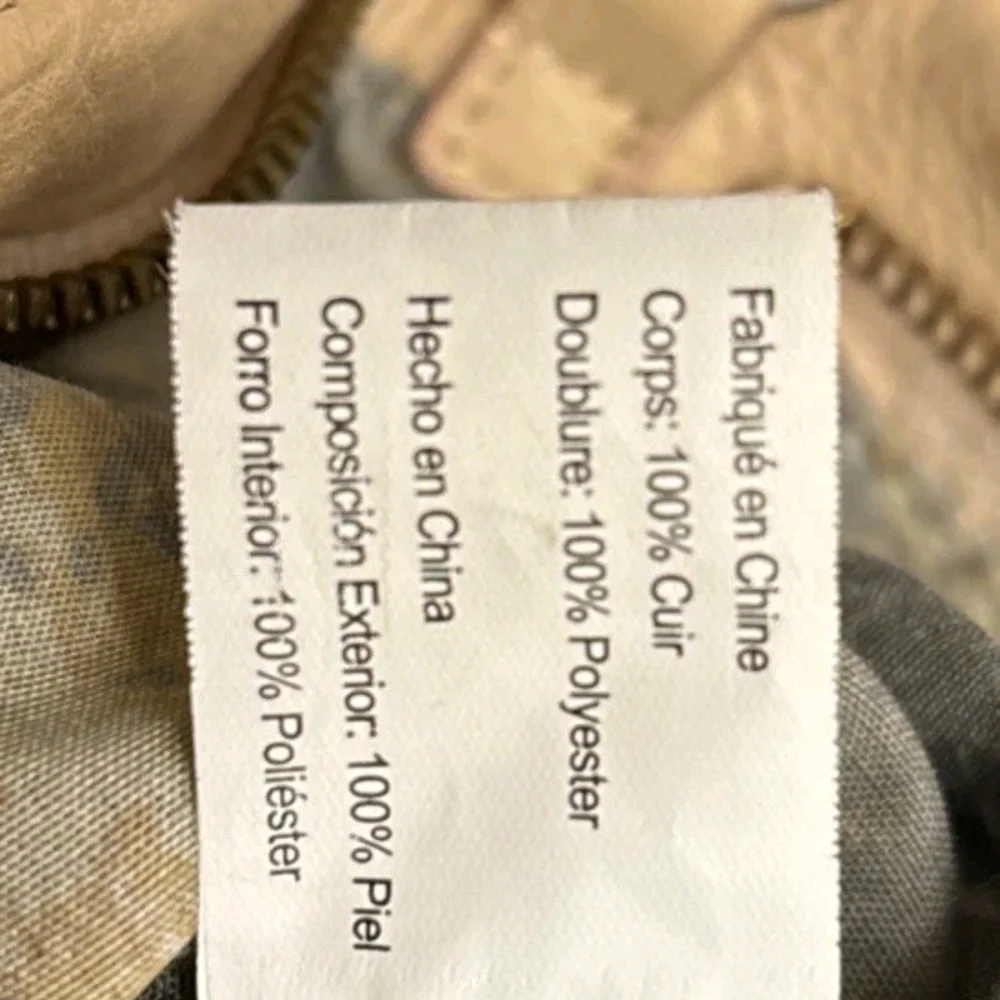 🫶Elliott Lucca leather hobo bag with tassle - Picture 9 of 9